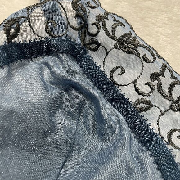 Vintage Victoria’s Secret Women’s Size S Blue Sheer Floral Embroidered Lingerie - Picture 6 of 6